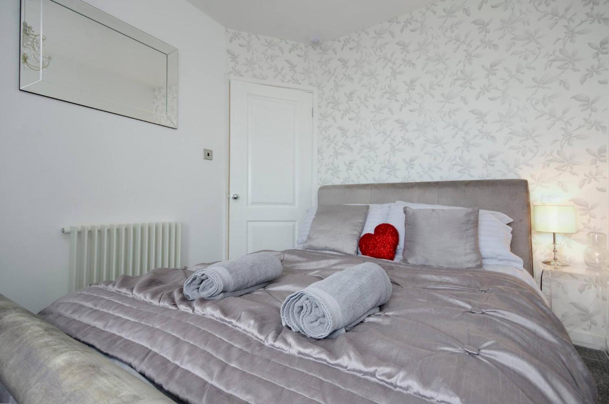 ברייטון Seaview Regency Apartment With Private Parking מראה חיצוני תמונה